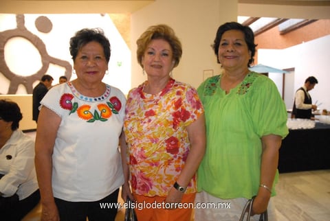 25042012 ELVIA , Bety y Claudia.
