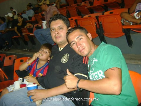 26042012 Max, Evaristo y Jonathan, durante el juego de Vaqueros Laguna.
