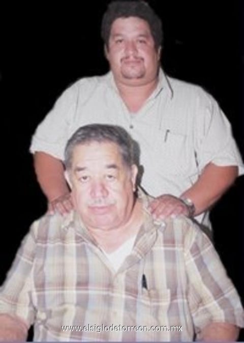 26042012 Don Guillermo Guzmán Mestas y su hijo Rafael Guzmán Lugo.