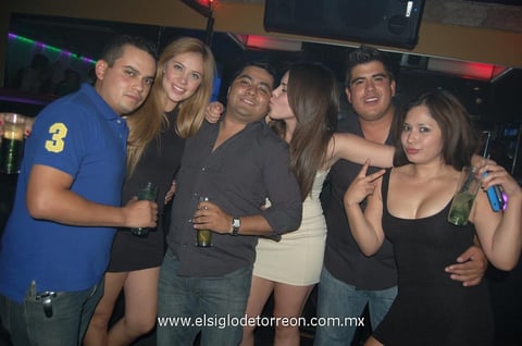 27042012 JUAN , Evelyn, Carlos, Gaby, Beto y Paola.
