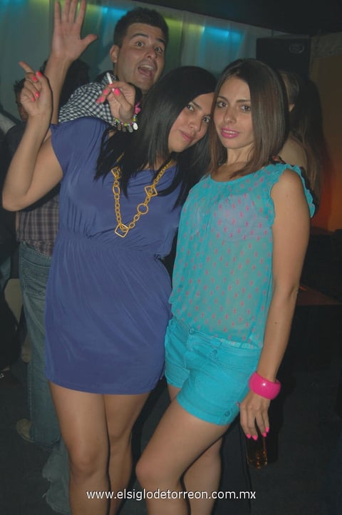 27042012 CRIS  y Janeth.