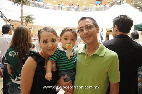 27042012 JéSSICA , César Omar y César.