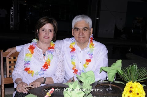 27042012 MILA  y Carlos.