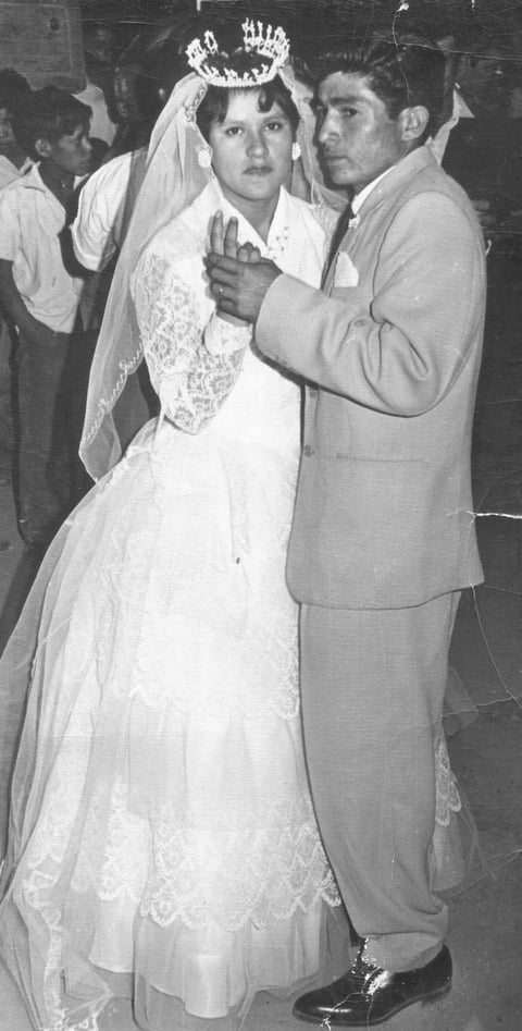 ARMANDINA Martínez Barco y Manuel García Galván, contrajeron matrimonio el 28 de abril
de 1962 en la ciudad de Monclova, Coahuila. Actualmente se encuentran celebrando 50
años de casados.