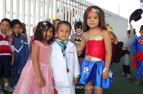 29042012 MISS MAYTE,  Miss Liz, Emiliano, Sara, Mónica, Sofía y Ale.