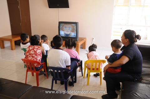 28042012 LA CASA  Hogar 'Abrázame' brinda atención a niños y niñas de tres a 13 años de edad en situación vulnerable.