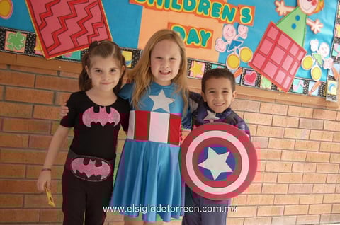 30042012 LOURDES , Ixchel y Diego.