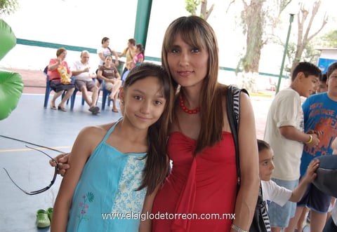 30042012 ANA KAREN  y Sayra.