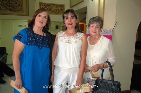 28042012 ANAHí  y Mariana.