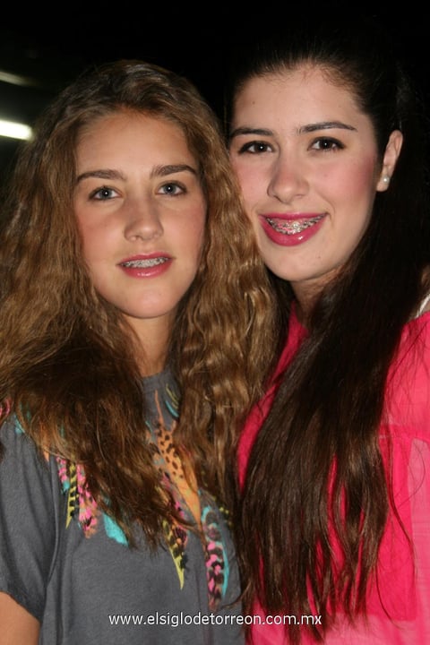 01052012 SOFíA  y Maricarmen.