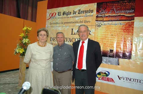 01052012 MARGARITA  Pérez Gavilán, Jesús Lazalde y Felipe Pérez Gavilán.