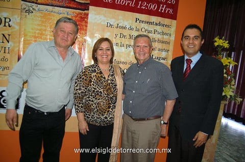 01052012 MIGUEL  Vallebueno, Corin Martínez, Jesús Lazalde y Roberto Ojeda.