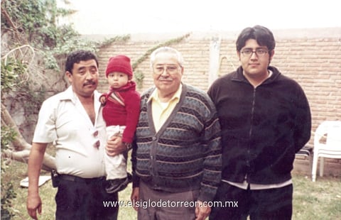02052012 ÓSCAR  Rimada Cázares, Gerardo Rimada Salazar, Gerardo Rimada Blanco y Gerardo Héctos Rimada Luna.