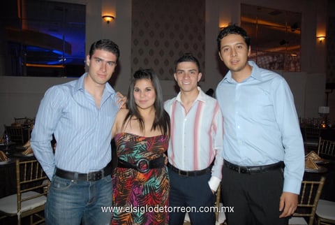 03052012 MIGUEL  Cabada, Tere Padilla, Manuel Cabada y Eduardo Wong.