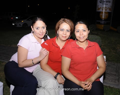 03052012 CLAUDIA  Lira, Cristina Landeros y Any López.