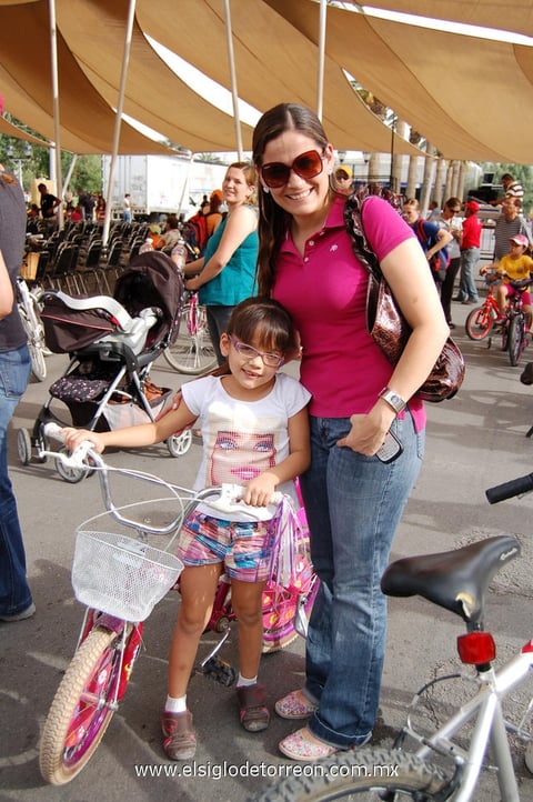 04052012 SAMANTHA  y Alicia Izquierdo.