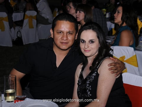 05052012 GABY  y Enrique.