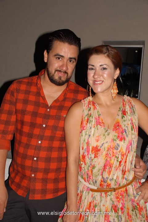 06052012 CARLOS  y Gina Acosta.