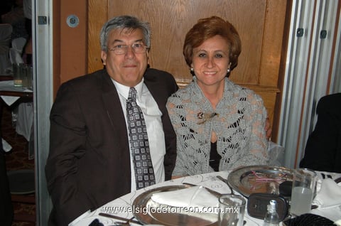 05052012 ERNESTO  Miranda y Rosario Mitre de Miranda.