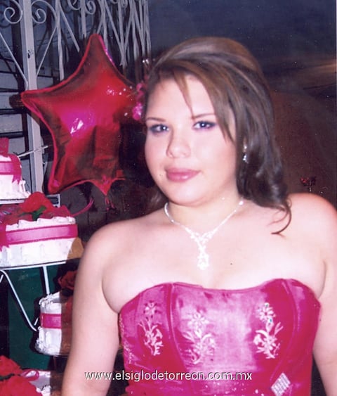 06052012 KAREN MICHELLE  García Rivera celebró recientemente su cumpleaños con una fiesta que le ofrecieron sus papás Guillermo García y Alejandra Rivera de García.