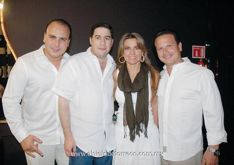 06052012 LUIGI,  Mike, Bere y Keko.