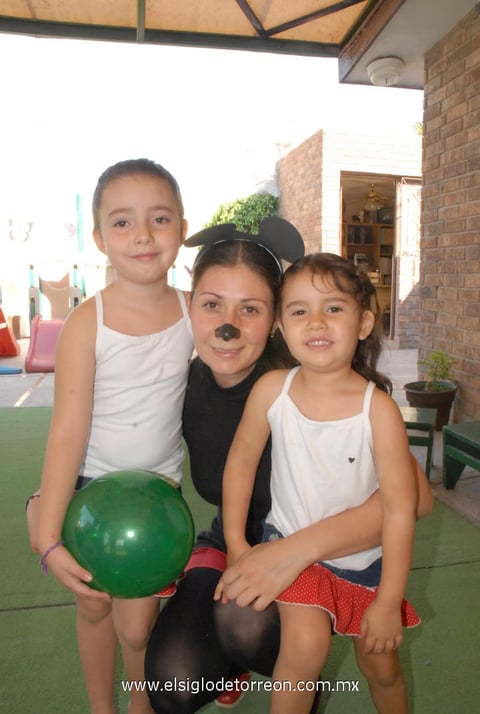 07052012 KARLA,  Luciana e Ivana.