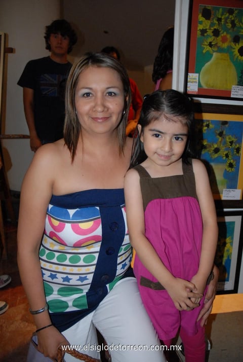 07052012 BELéN  Briones y Évelyn Durán.