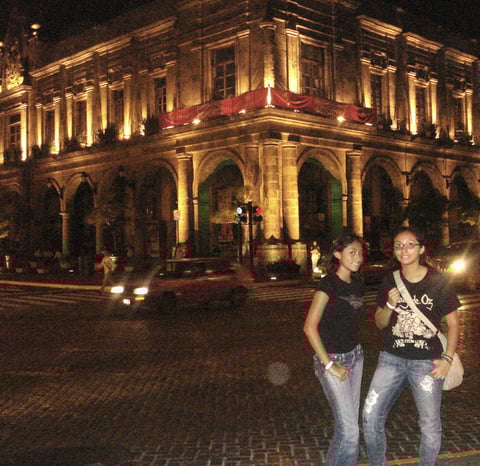 Andrea y Jackie Juarez Ortiz en Guadalajara.