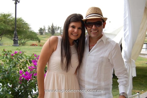08052012 JANETH  y Flavio.