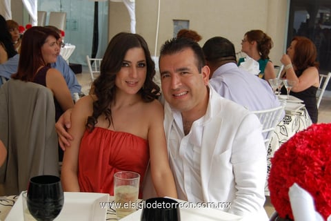 08052012 KARLA  y Martín.
