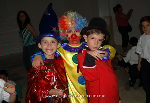 09052012 RODRIGO , Alberto y Kamil.