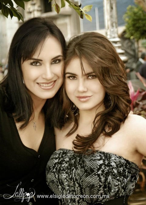 10052012 MEME  Pérez Máynez con su hija Mary Jose Hernández Pérez.