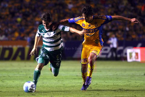 Tigres intentó hasta el último segundo un gol que le diera la ventaja como en la serie ante Morelia, pero esta vez no hubo celestino. Chacón silbó el final y el nerviosismo se respiró en la mayoría, viendo que se avecina una misión con tintes de heroísmo.