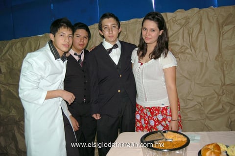11052012 RICARDO,  Abdiel, Jorge y Cynthia.