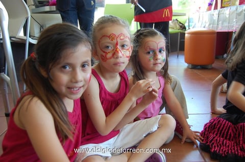 11052012 MARY TERE , Marian y Valeria.