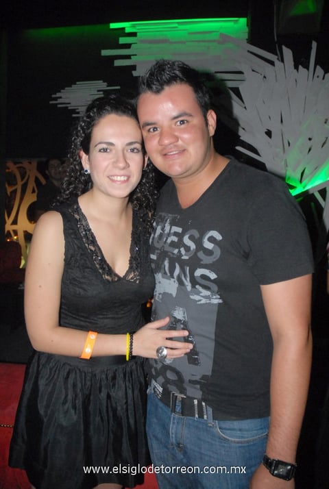 11052012 LIZA  Murillo y Édgar Siller.