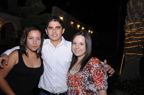 12052012 NORMA  Herrera, Horacio Armendáriz y Sarahí Flores.
