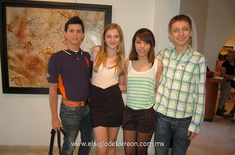 14052012 ROBERTO , Isabella, Renata y Xander.
