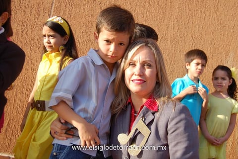13052012 MAURO  y Berenice.