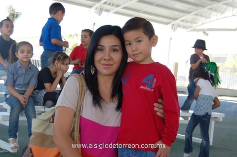 13052012 LORENA  y Rodrigo.
