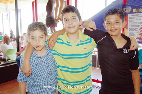 13052012 ÉDGAR , Federico y Hanibal.