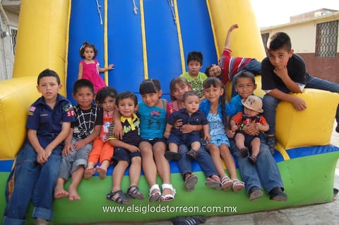 14052012 AMIGOS  y primitos de la cumpleañera Brisa Charbel Vázquez Cruz pasaron junto a ella una tarde de diversión.