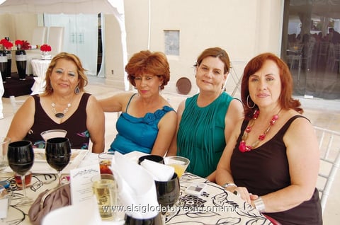 13052012 IMELDA , Mague, Claudia y Beatriz.