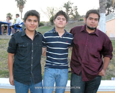 15052012 JAIME , Diego y Carlos.