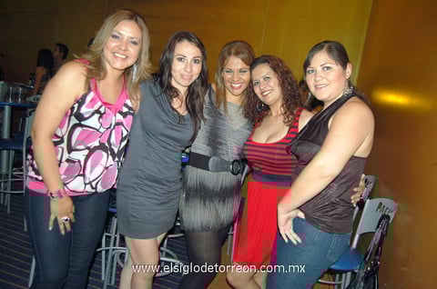 15052012 IMELDA , Maren, Karla, Hilda y Carolina.
