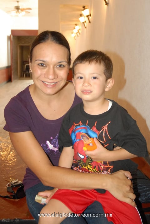 16052012 VALERIA  y Octavio Durán.
