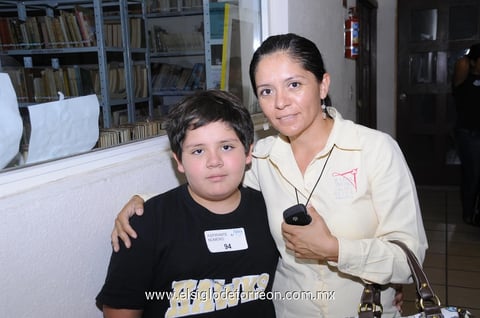 16052012 KARLA  y Samantha.
