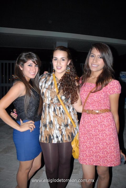 17052012 OLIVIA , Diana y Ana Luisa.