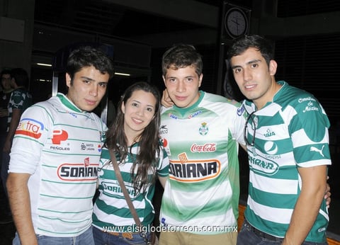 18052012 LUIS,  Paola, Philipp y AndrÃ©s.