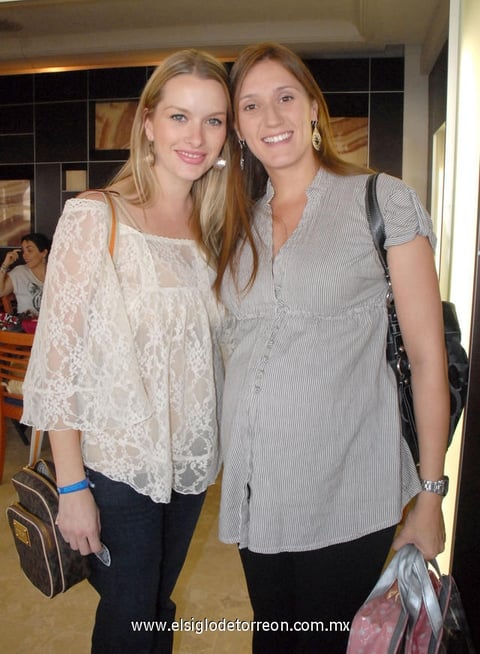 Karla Villarreal y Titi Sánchez.